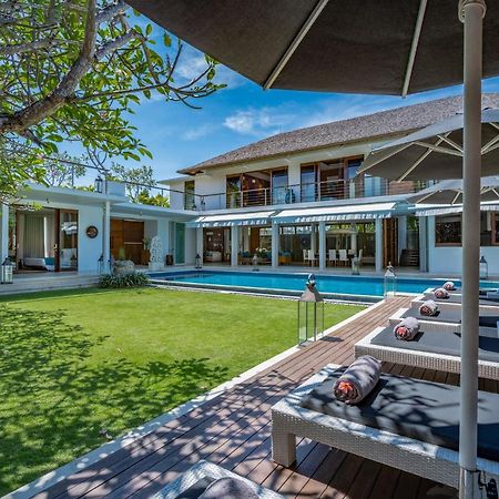 Villa Cendrawasih Seminyak Exterior foto